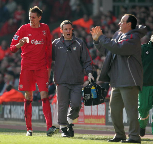 曼联冬窗买中场新增一人选，价格3000万！刚完成43米小贝式吊射（曼联冬窗中场引援再添人选，标价3000万，刚轰43米小贝式吊射）