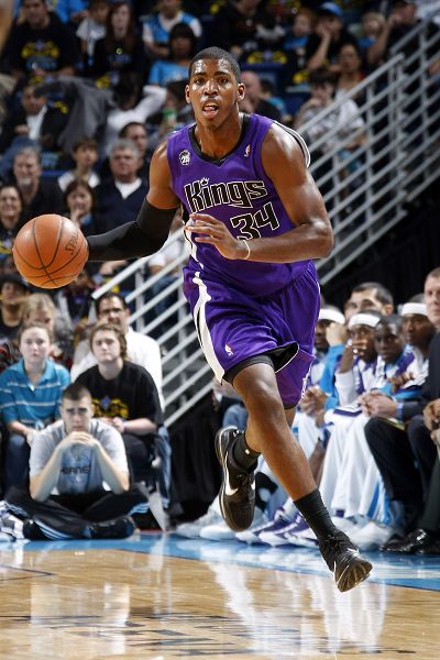 班凯罗复出首战发挥不佳，全场仅得9分，命中率为37.5%（复出首秀低迷：班凯罗仅9分，命中率37.5%）