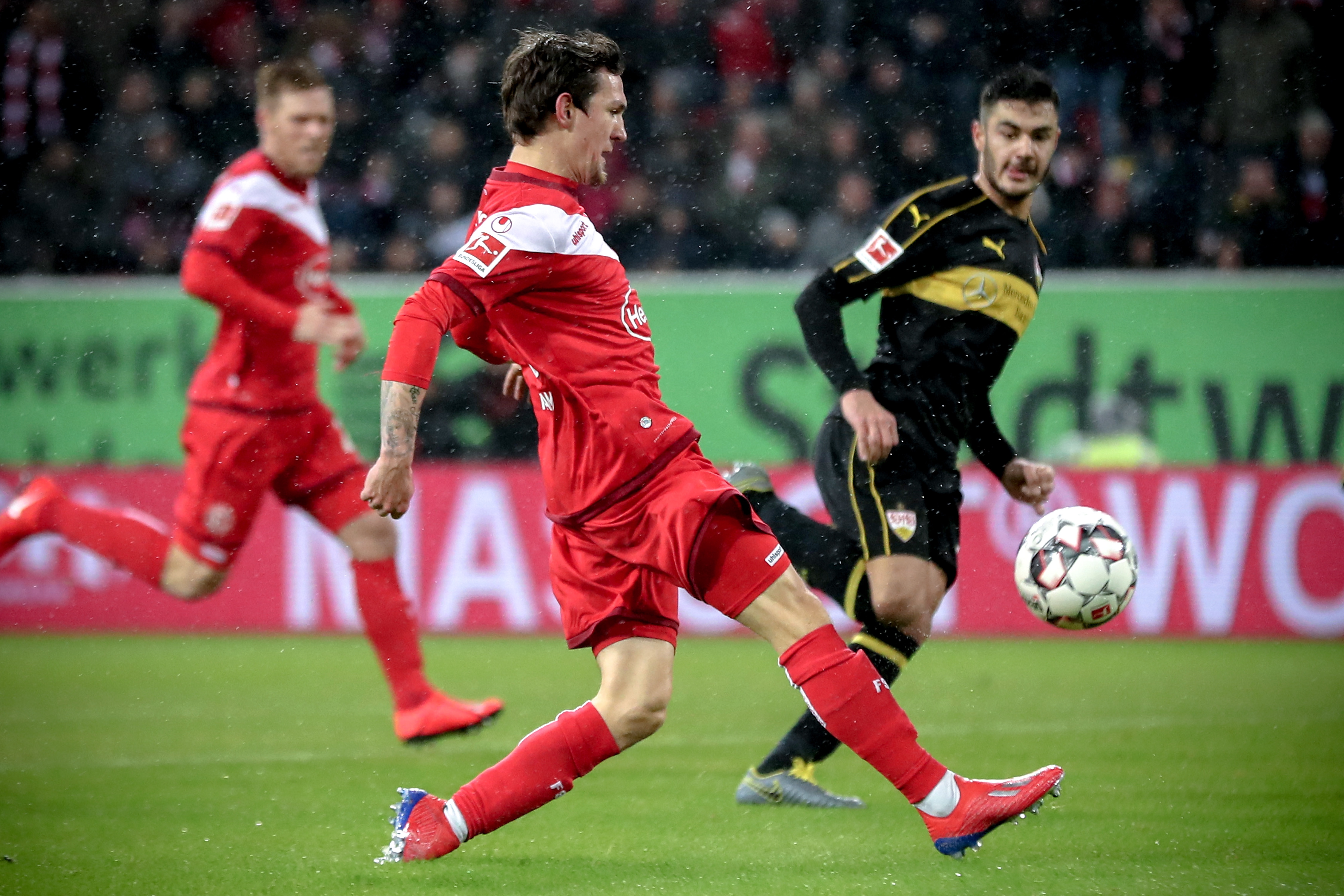 哈登今日凌晨砍下55分，50分+场次追平科比并列历史第三（哈登今晨砍下55分，50+场次追平科比，历史并列第三）