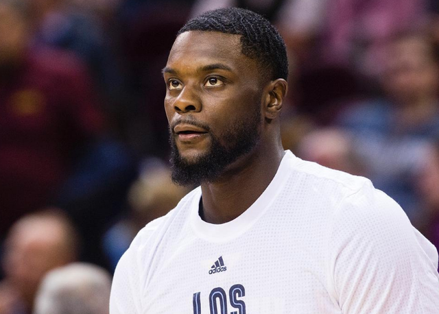 世体：维尼修斯的续约取得了进展，他愿意降低最初要求的方案（世体：维尼修斯续约取得进展，愿下调原先条件）